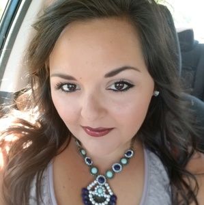 Meet your Posher, Valarie